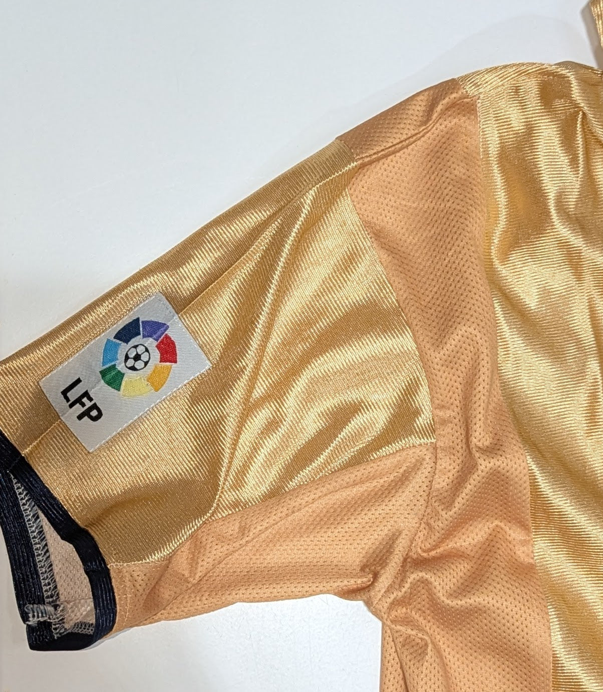 Barcelona 2001 Away Jersey